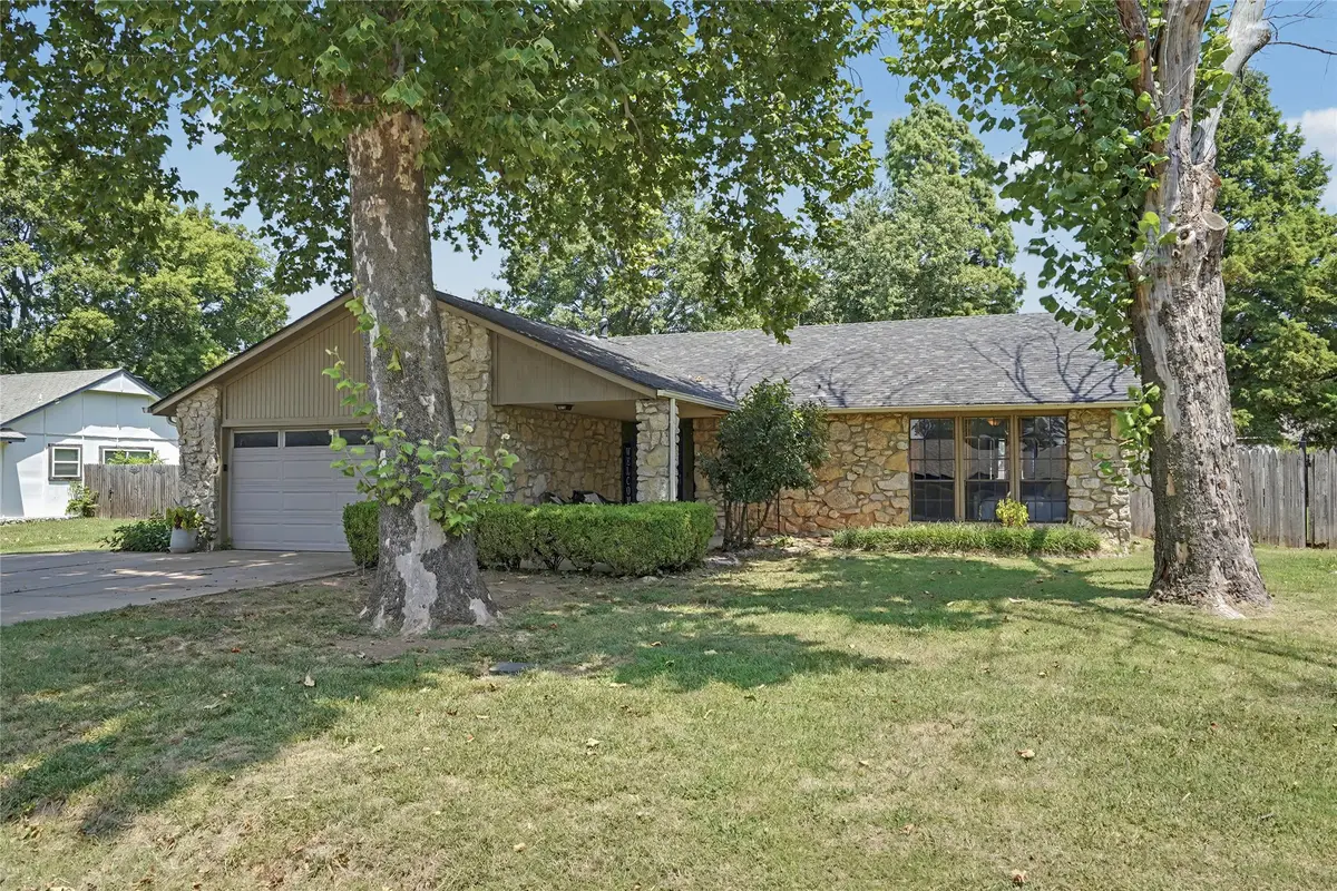 7605 N 175th East Avenue, Owasso, OK 74055 - #1