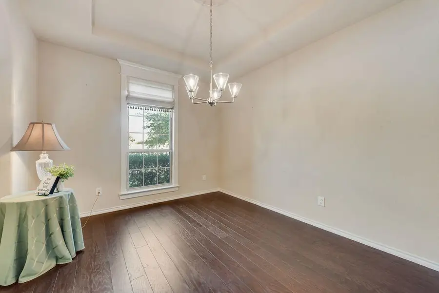 13 Mapleridge Drive, Edgecliff Village, TX 76134 - Image #3