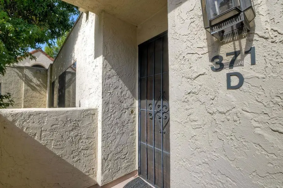 371 N Melrose Drive #D, Vista, CA 92083 - #3