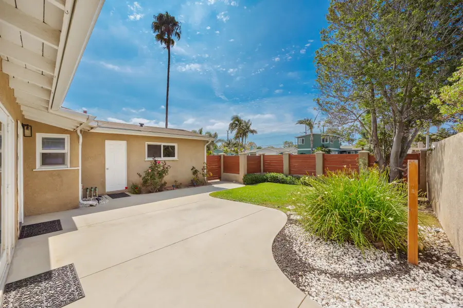 870 Darrell St, Costa Mesa, CA 92627 - #3