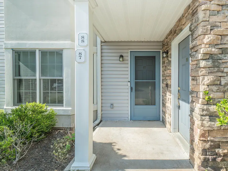 87 Pond View Drive, Port Washington, NY 11050 - #3