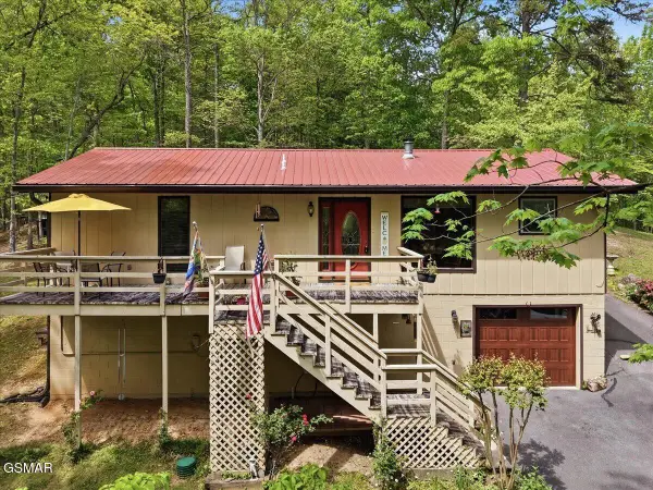 2931 Mountain Boulevard, Sevierville, TN 37876