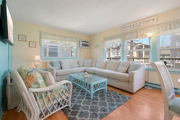 9 79th St #3w, OCEAN CITY, MD 21842