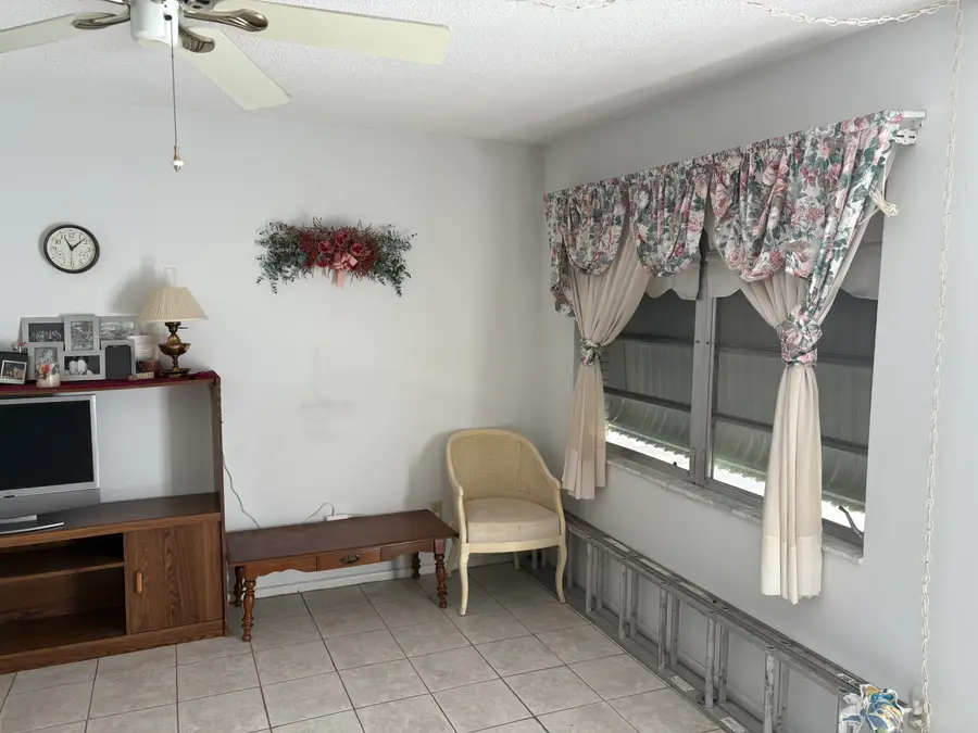 250 Rosery Road Nw #328, Largo, FL 33770 - Image #3