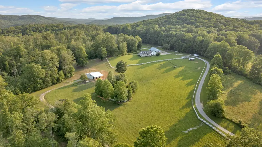 596 Clifty Creek Road, Oakdale, TN 37829 - Image #3