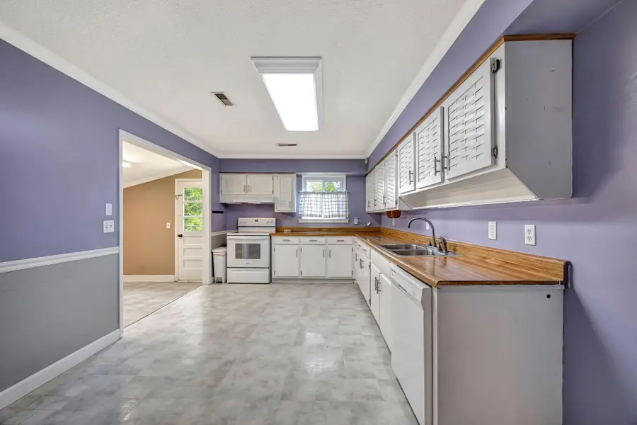 1331 Cloverdale Circle, Hixson, TN 37343 - Image #3