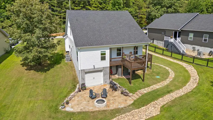 3767 Lee Pike, Soddy Daisy, TN 37379 - #2