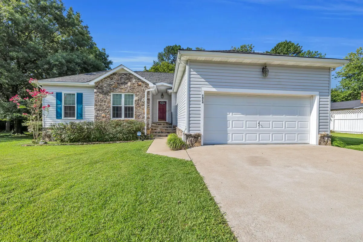 7424 Edgefield Drive, Chattanooga, TN 37421 - Image #1