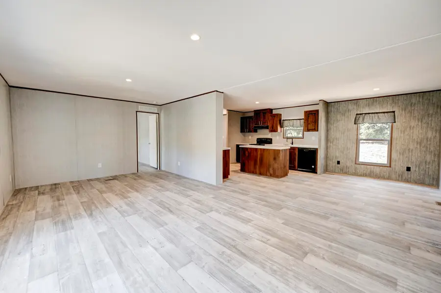 279 Baker Road Se, Calhoun, GA 30701 - Image #2