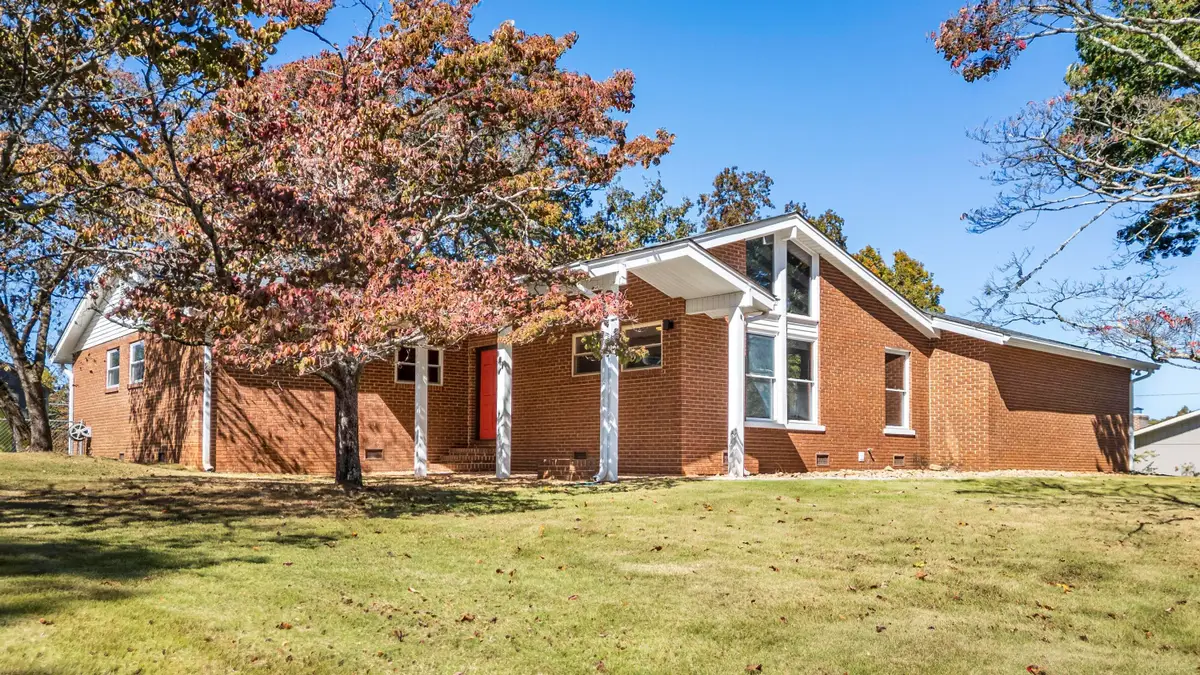 5821 Quail Hollow Circle, Chattanooga, TN 37416 - Image #1