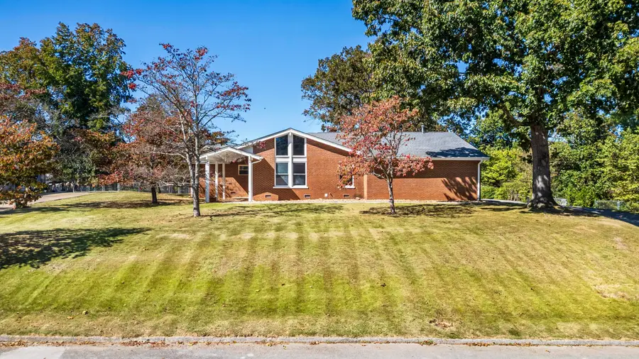 5821 Quail Hollow Circle, Chattanooga, TN 37416 - Image #2