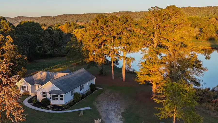 3255 Colbert Hollow Road, Rock Spring, GA 30739 - Image #2