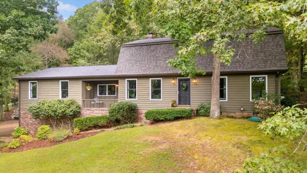 406 Fort Trace Road, Lookout Mountain, GA 30750