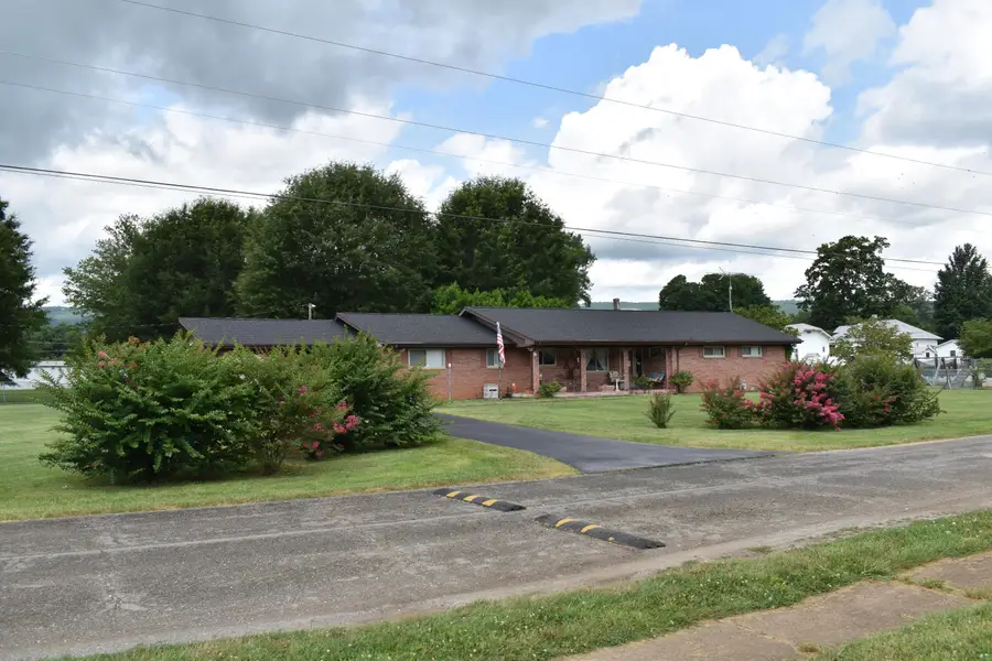 133 Cherry, Pikeville, TN 37367 - Image #2