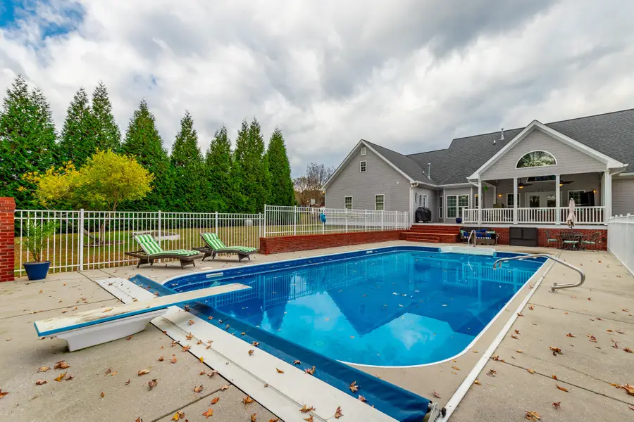 232 E Tennant Circle, Chickamauga, GA 30707 - Image #3