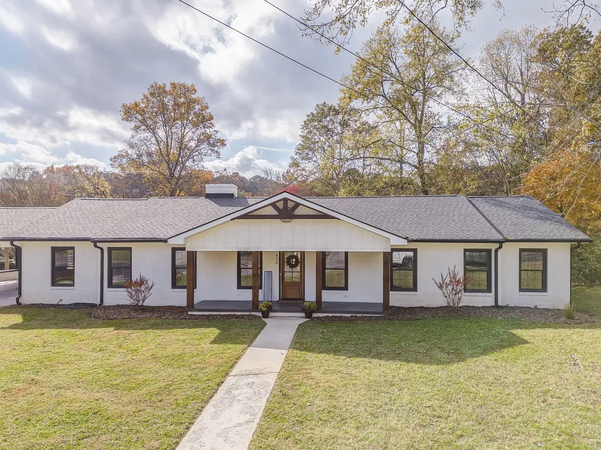 924 Stoneleigh Road, Dalton, GA 30720 - Image #1