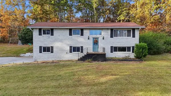 25 Carolyn Lane, Rossville, GA 30741