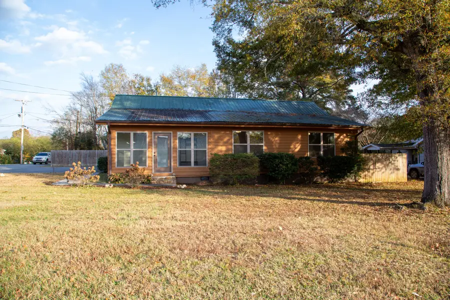 307 S Duke Street, Lafayette, GA 30728 - Image #2
