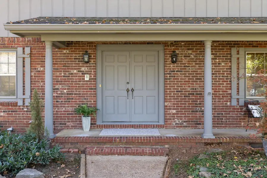 1428 Highcrest Drive, Hixson, TN 37343 - Image #2