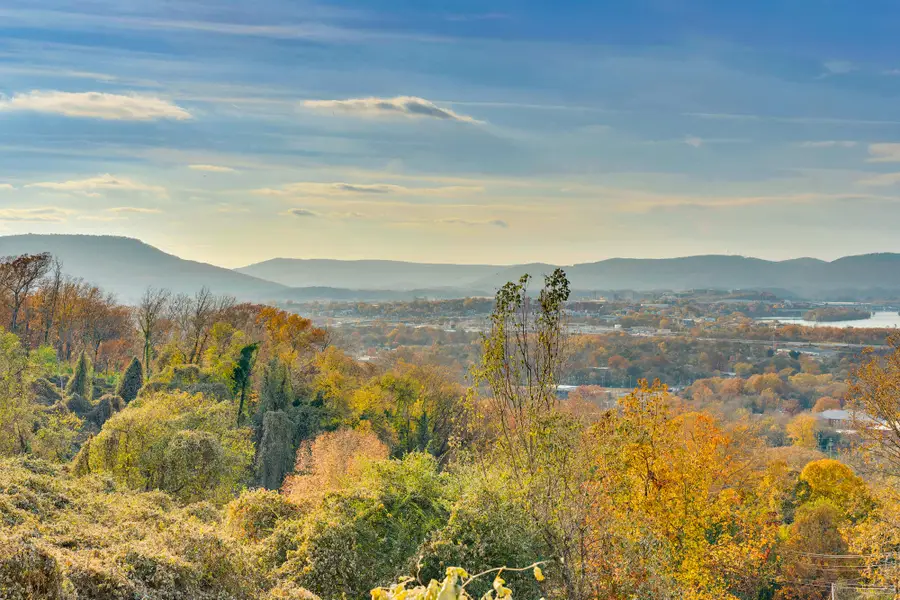 462 N Crest Road, Chattanooga, TN 37404 - Image #2