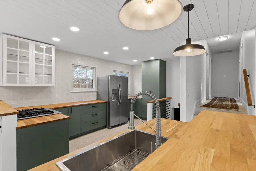 815 Sutton Drive, Hixson, TN 37343 - Image #2