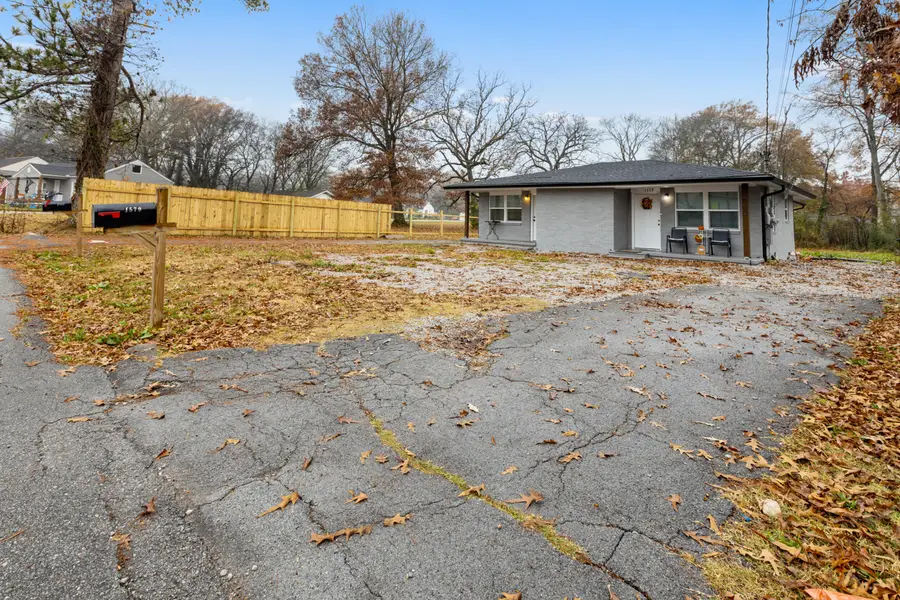 1579-1581 Burns Avenue, Chattanooga, TN 37412 - Image #2