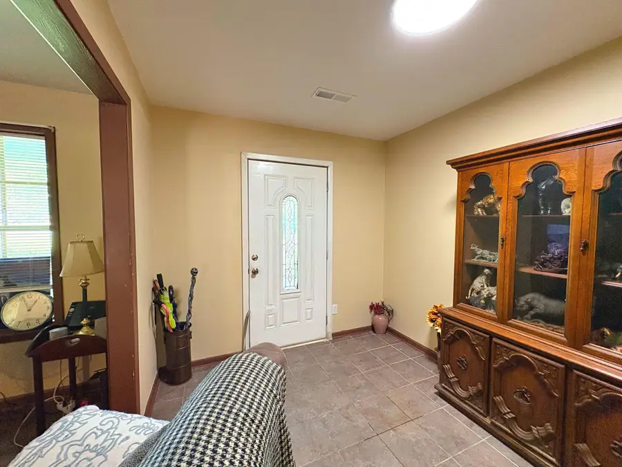 741 North Drive Se, Dalton, GA 30721 - Image #2