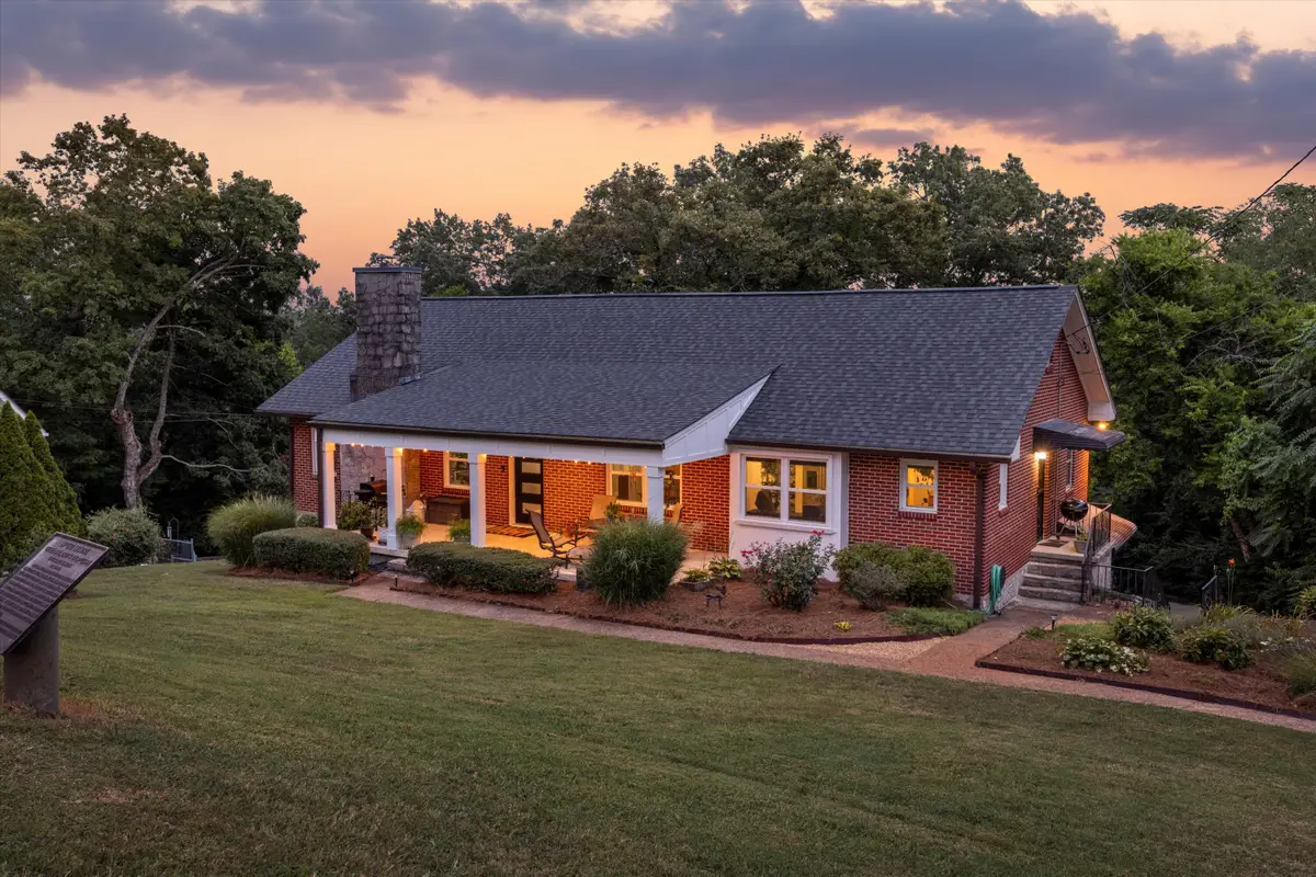 701 S Crest Road, Chattanooga, TN 37404 - Image #1