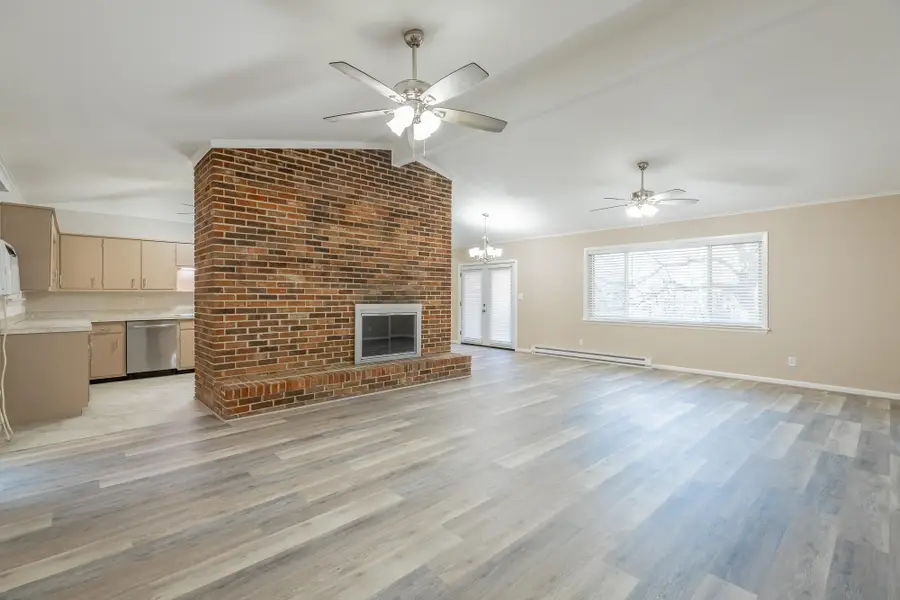 230 Indian Drive Ne, Dalton, GA 30721 - Image #2