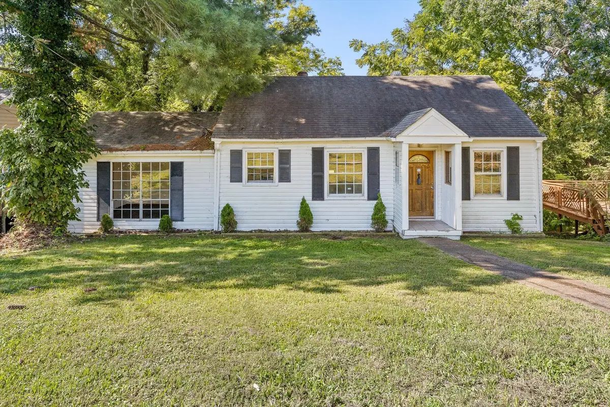 3818 Kingwood Circle, Chattanooga, TN 37412 - Image #1