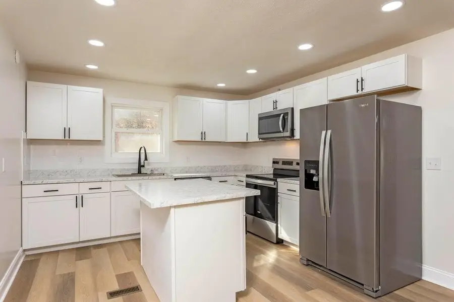 520 Tennessee Street, Spring City, TN 37381 - #2