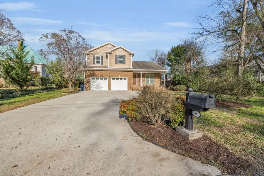 305 Gordon Street, Chickamauga, GA 30707 - Image #3