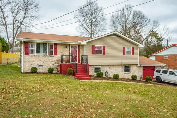 12 Maple Lane, Fort Oglethorpe, GA 30742