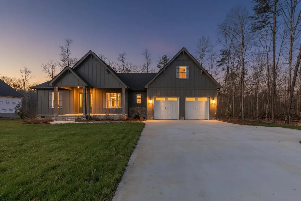 2796 Mowbray Pike, Soddy Daisy, TN 37379 - #1