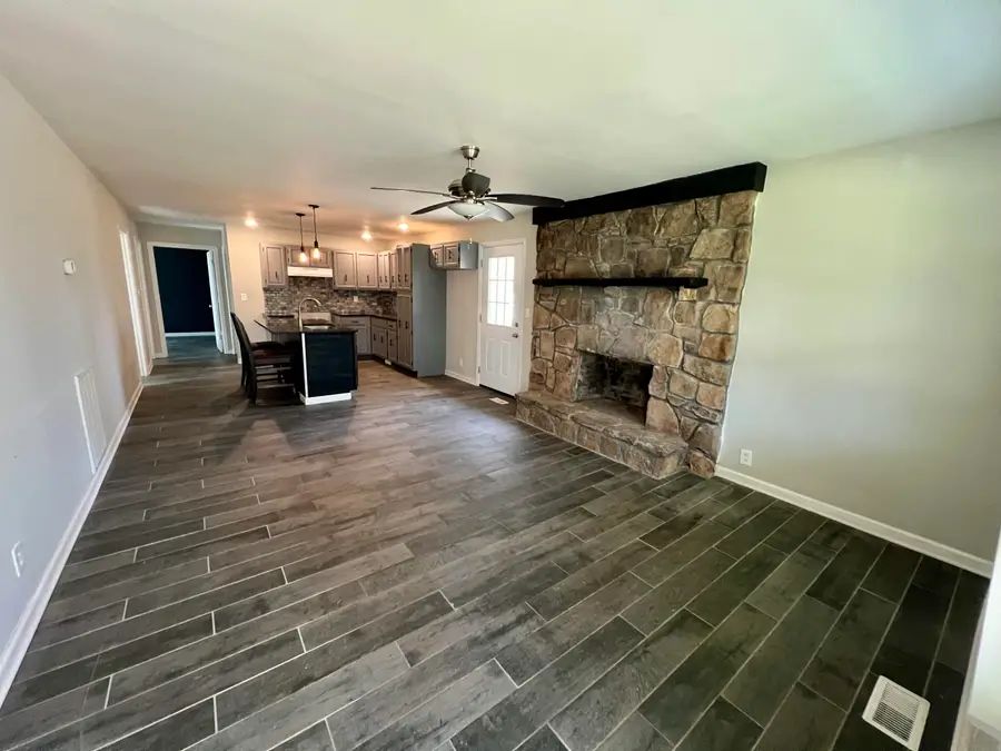 1820 Spradling Road, Soddy Daisy, TN 37379 - Image #2