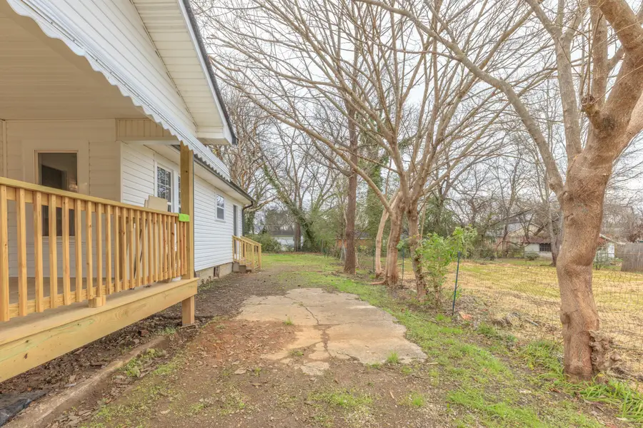 1009 N Hawthorne Street, Chattanooga, TN 37406 - Image #2