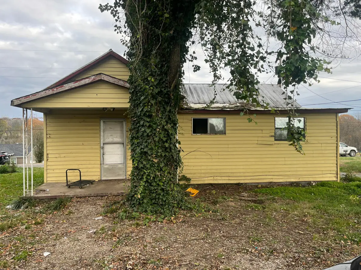 701 Childress Avenue, Sweetwater, TN 37874 - #1