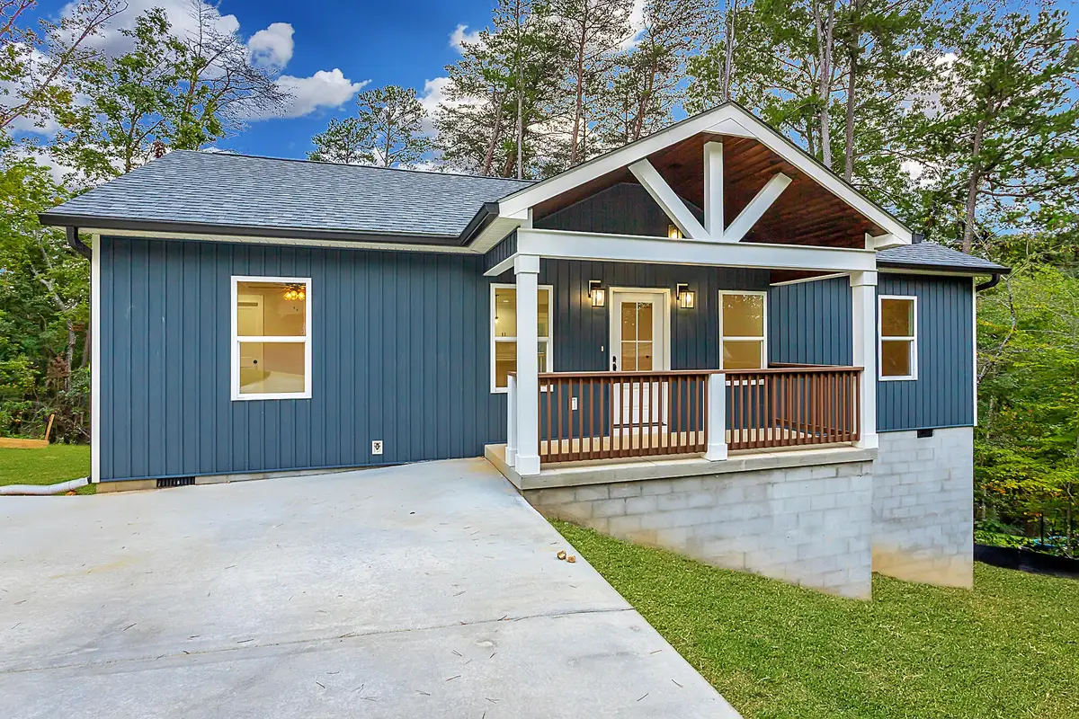 7118 Flagstone Drive, Ooltewah, TN 37363 - Image #1