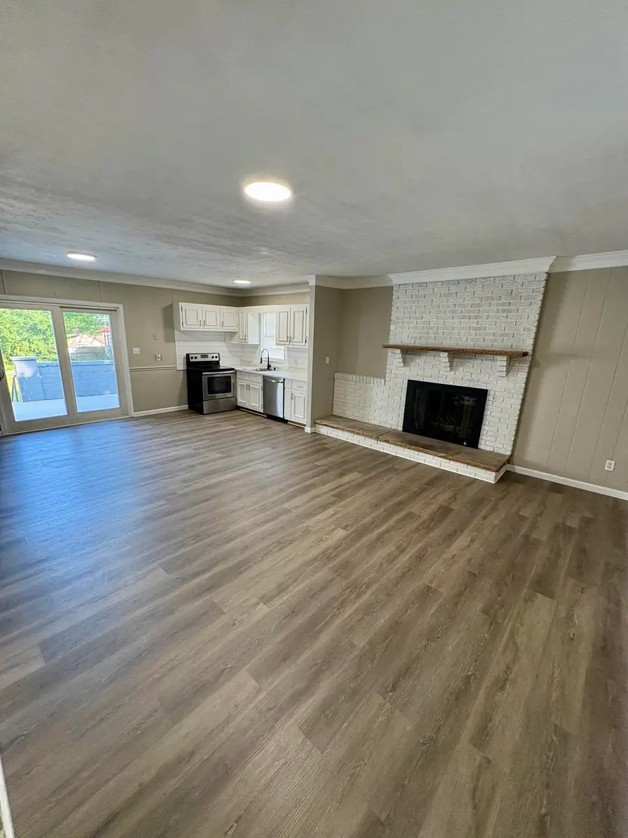 905 Mcadoo Street, Clinton, TN 37716 - Image #2