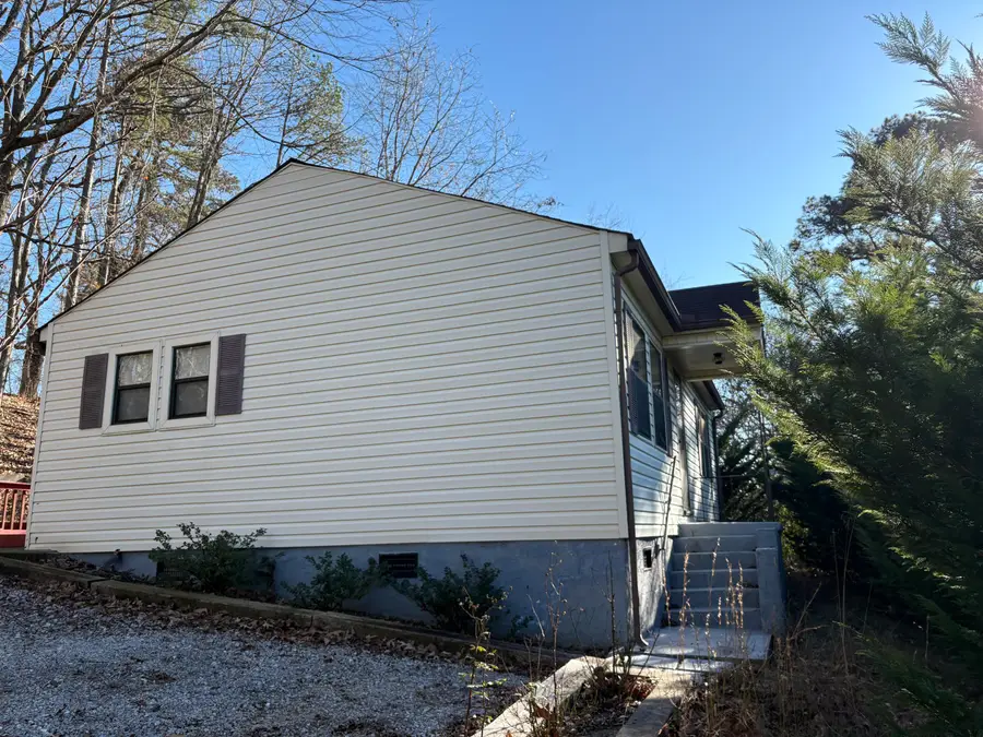 406 Hollywood Drive, Rossville, GA 30741 - Image #2