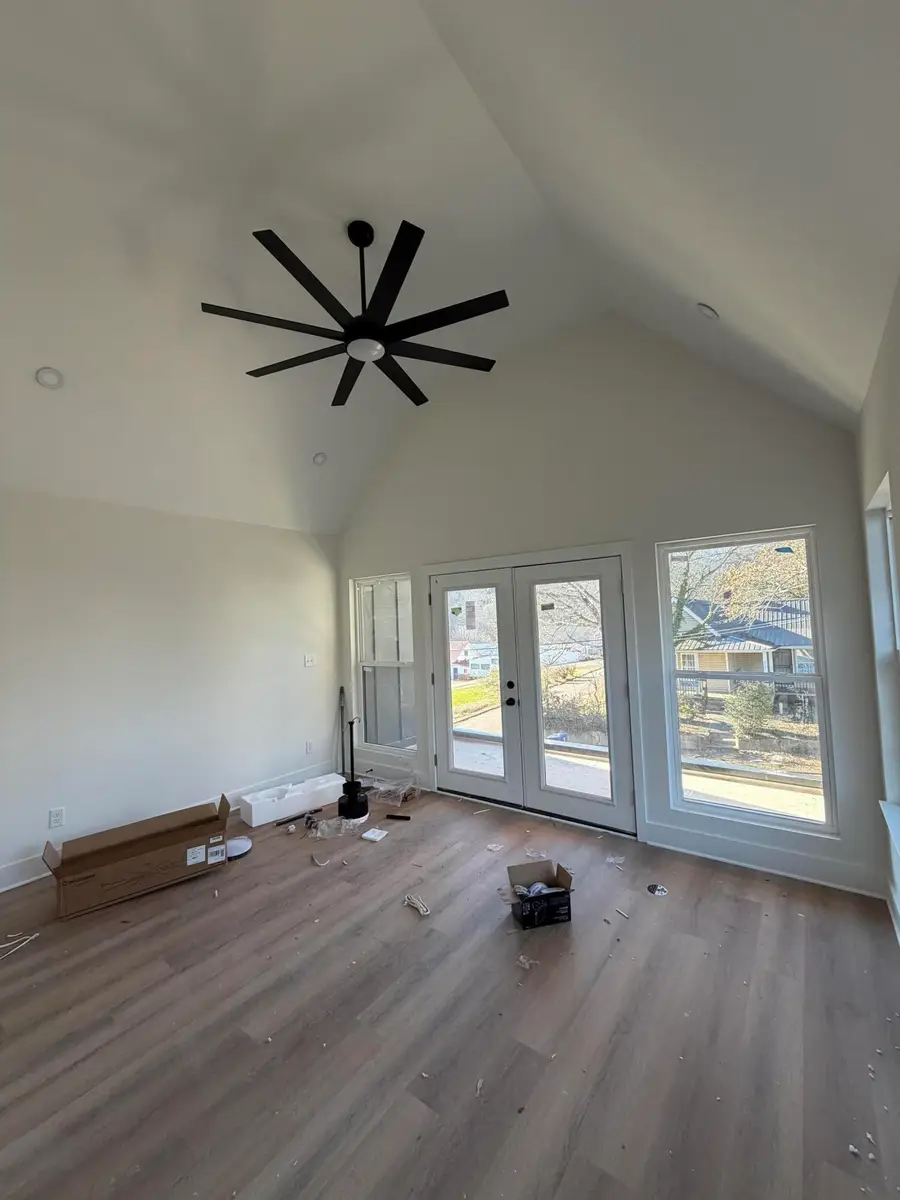 4422 Grand Avenue, Chattanooga, TN 37410 - Image #3