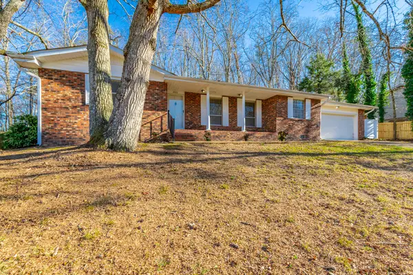 2500 Shenandoah Drive, Chattanooga, TN 37421