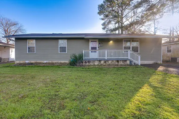 1310 W Sherry Drive, Rossville, GA 30741