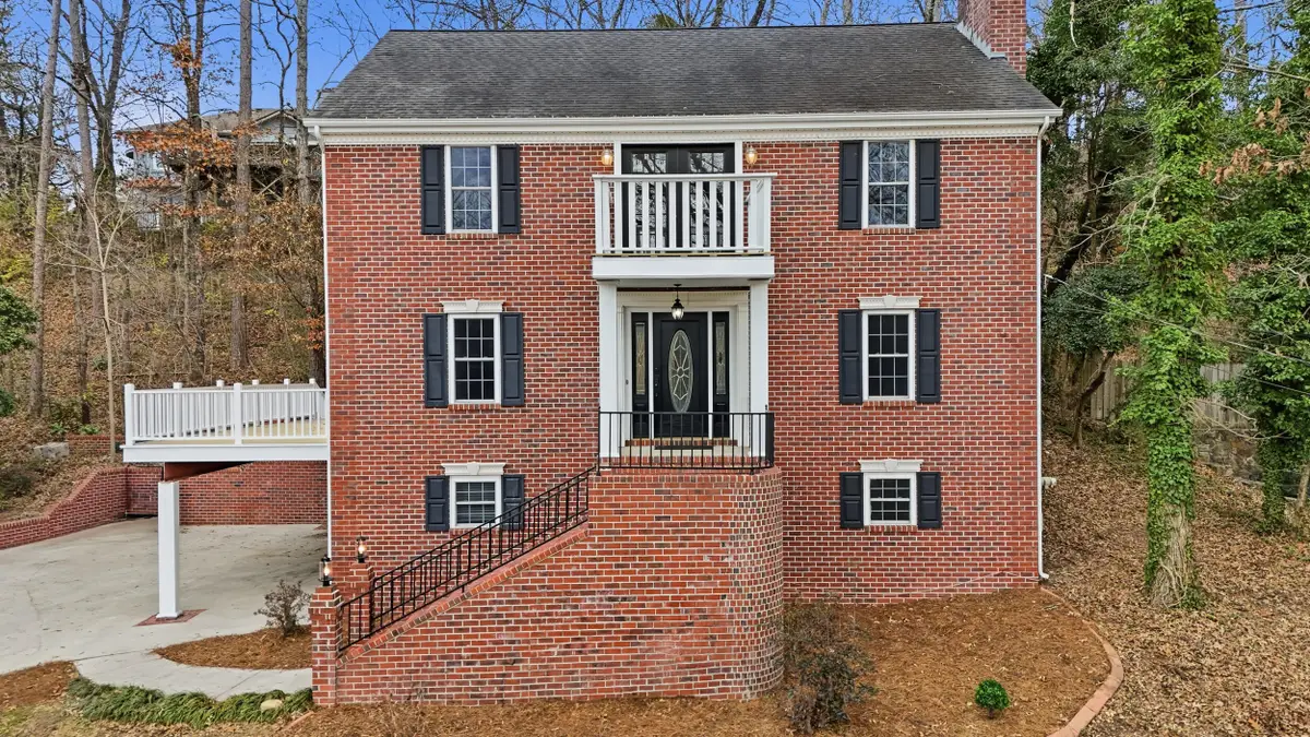 4917 Shoreline Dr, Chattanooga, TN 37416 - Image #1