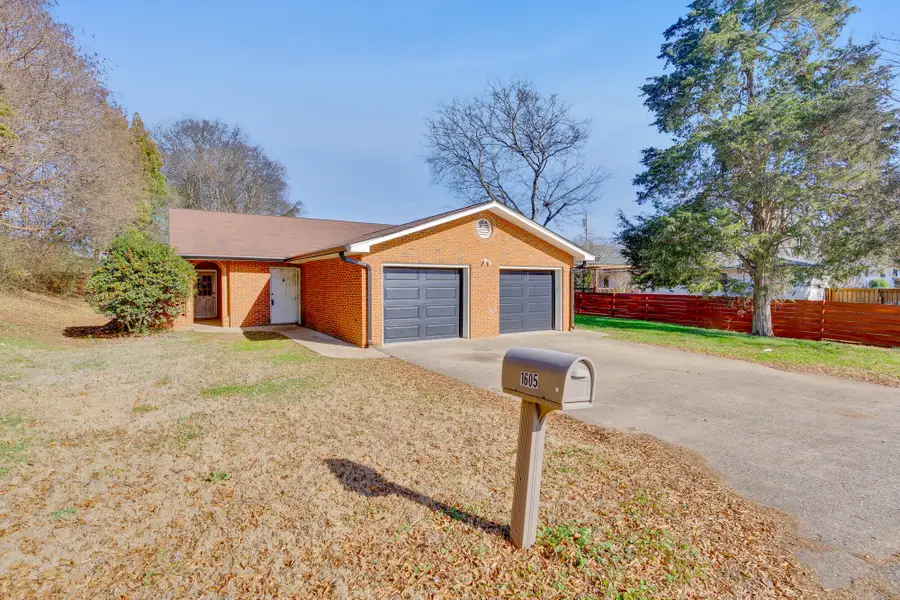 1605 Albert Lane, Hixson, TN 37343 - Image #2