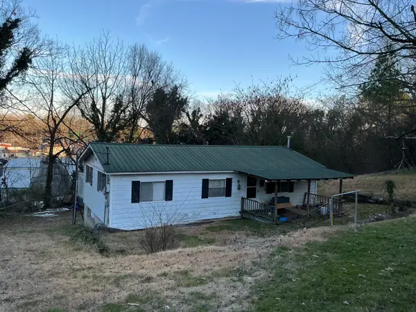 133 Mccraw Street, Rossville, GA 30741