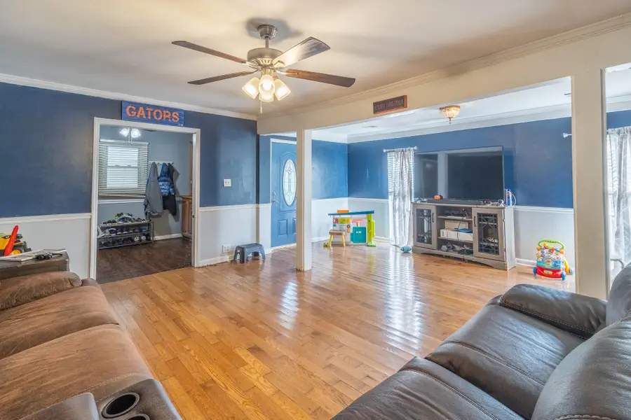 209 E Ezzard Avenue, Dalton, GA 30720 - Image #3