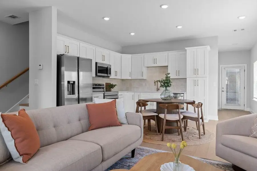 8124 Pembridge Court #10, Chattanooga, TN 37421 - Image #2