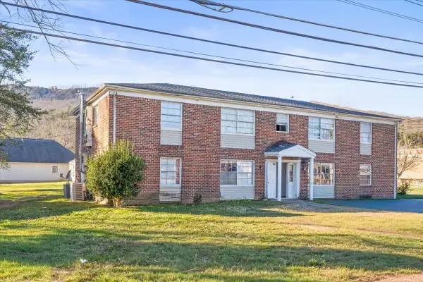 411 Elm Avenue, Jasper, TN 37347