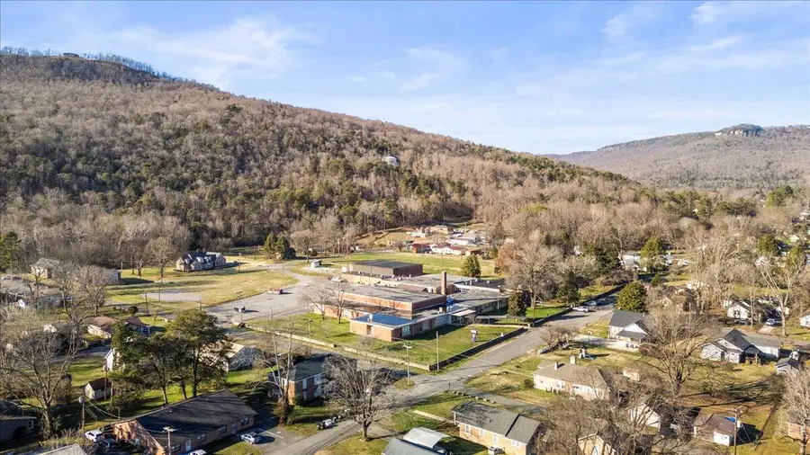 411 Elm Avenue, Jasper, TN 37347 - Image #3